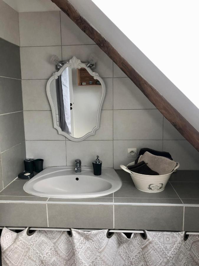 Appartement Chambre double avec SDB privée au milieu des champs à Teloché Extérieur photo