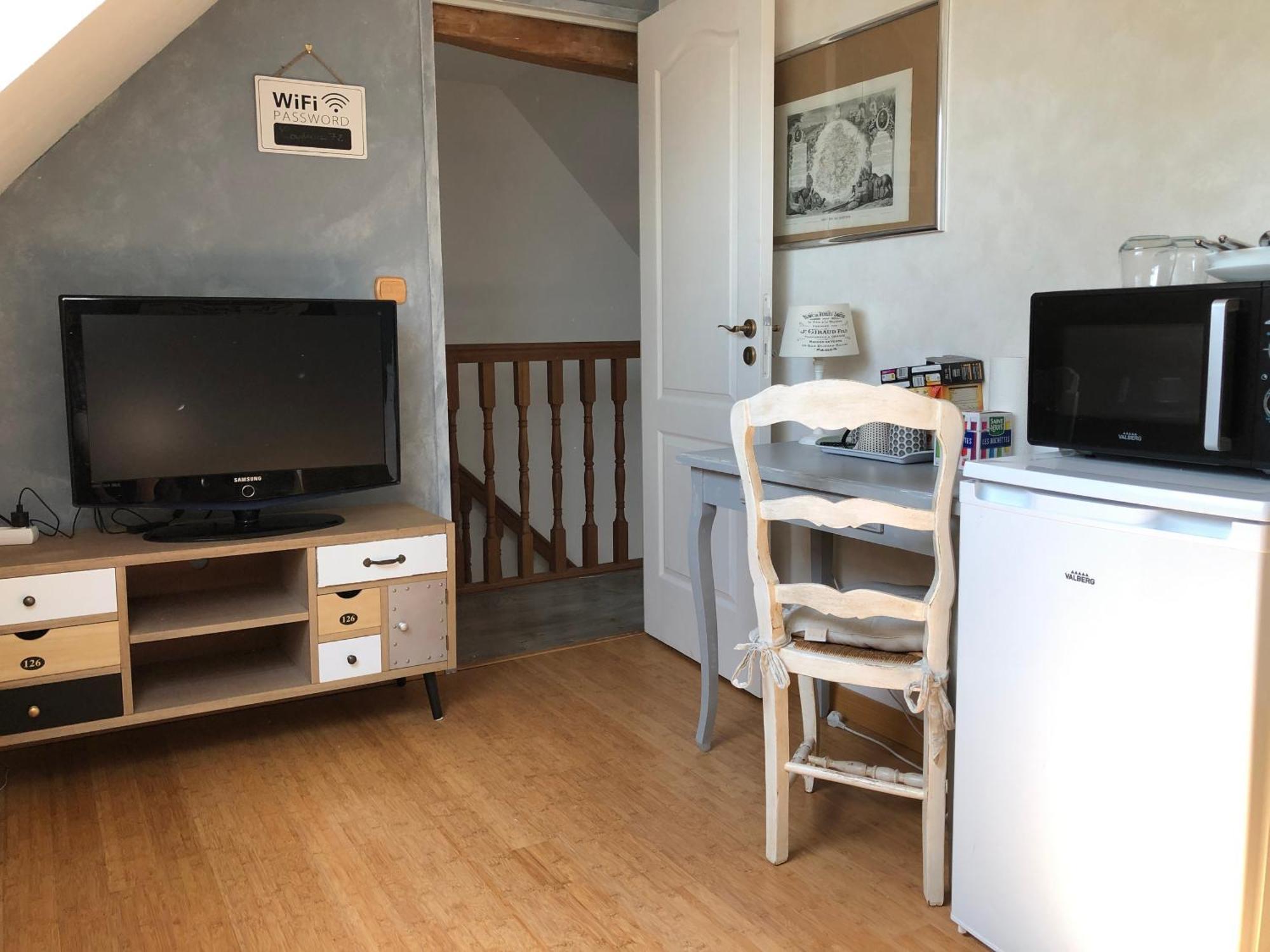 Appartement Chambre double avec SDB privée au milieu des champs à Teloché Extérieur photo